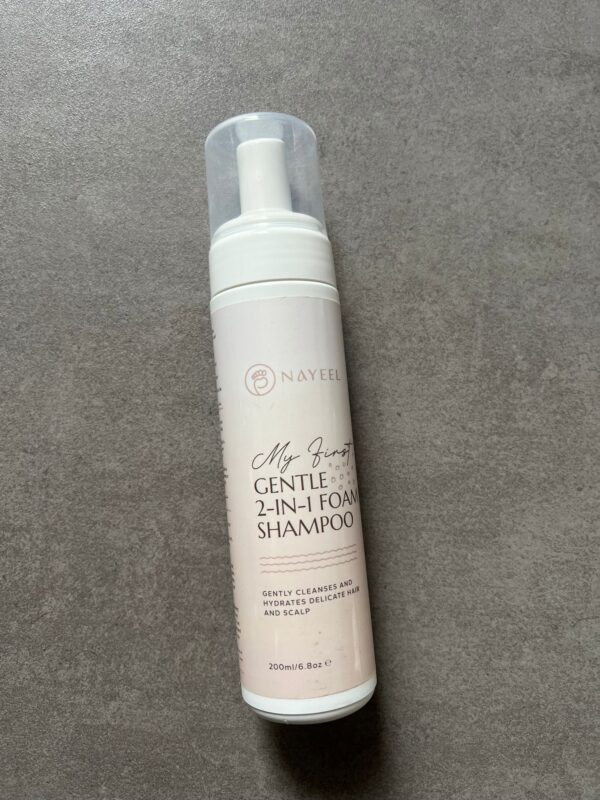 Gentle foam shampoo